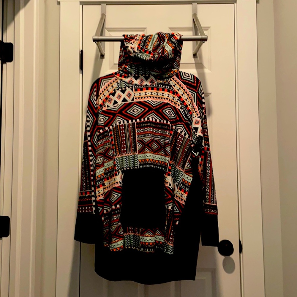 Lightweight pullover
